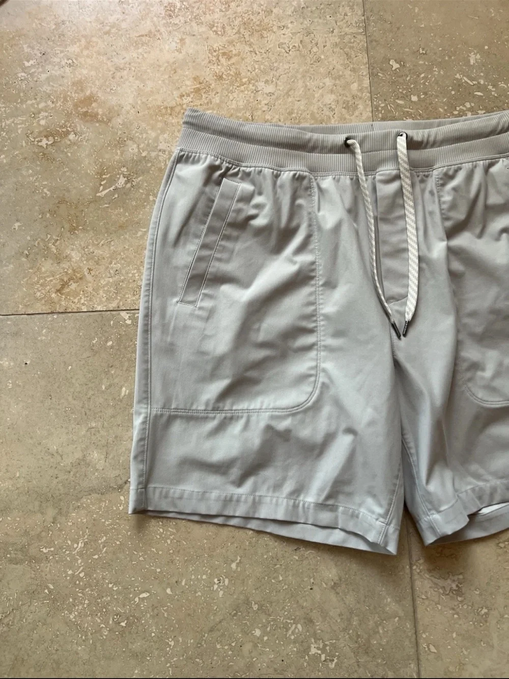 Vuori Men's Meta Easy Short Mocha Shorts Size 2XL